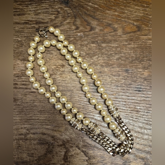 Givenchy - Picture 1 of 4